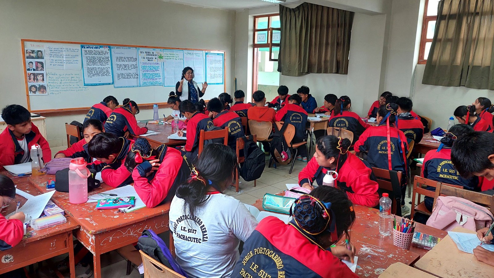 DREC visitó colegios en el callao.