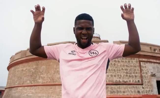 Futbolista Jhonier Montaño jr retira las fotos con sport boys de sus redes sociales.