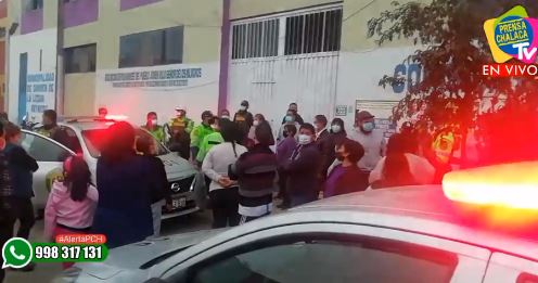 Vecinos exigen salida de junta directiva