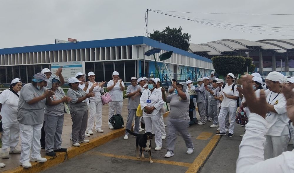 Hospital Sabogal: trabajadores denuncian retraso de salarios y advierten paro